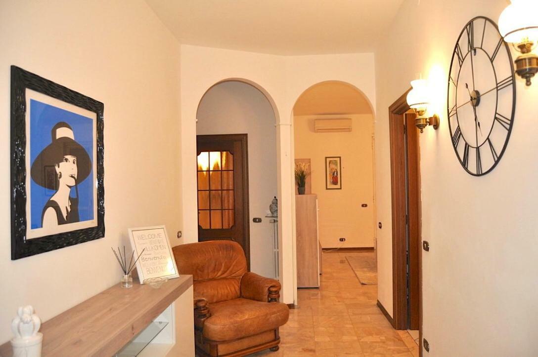 La Casa Di Sarita Apartman Pavia Kültér fotó