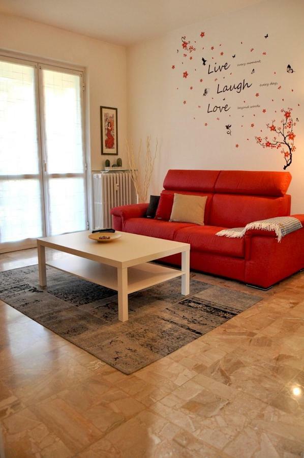 La Casa Di Sarita Apartman Pavia Kültér fotó