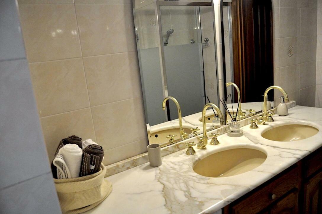 La Casa Di Sarita Apartman Pavia Kültér fotó